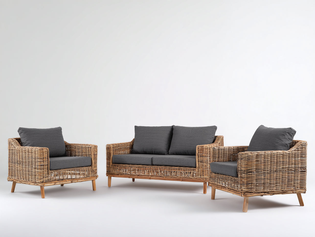 Canapé de jardin en rotin naturel avec assises grises canapé 135x75x78 cm fauteuils 75x75x78 cm - Ensemble 3 pièces style bohème